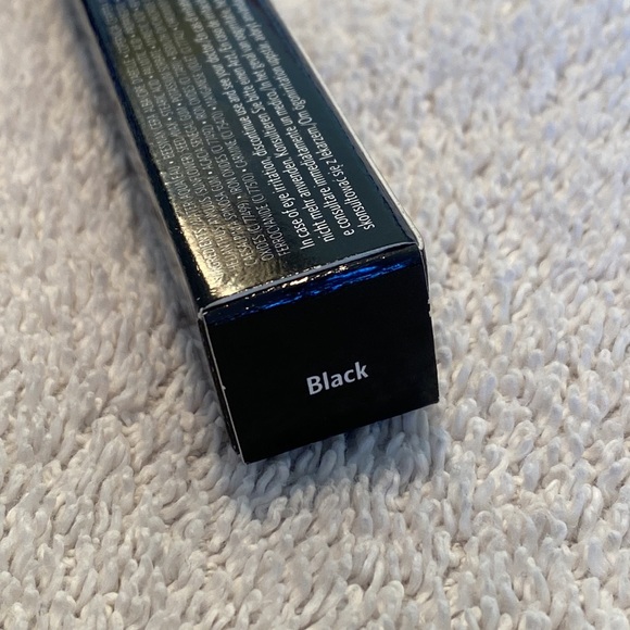 Bobbi Brown Smokey Eye Mascara in Black - Picture 4 of 7